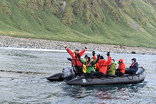 Zodiac cruise Macquarie Island