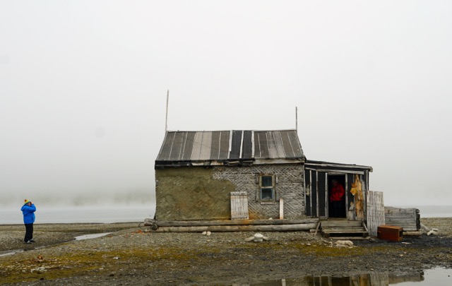 Lake Komsomol Hut