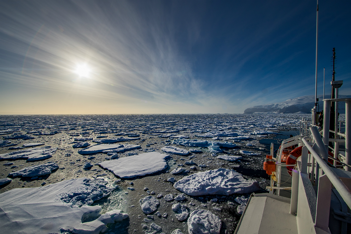 Antarctica cruises to Ross Sea with Heritage Expeditions