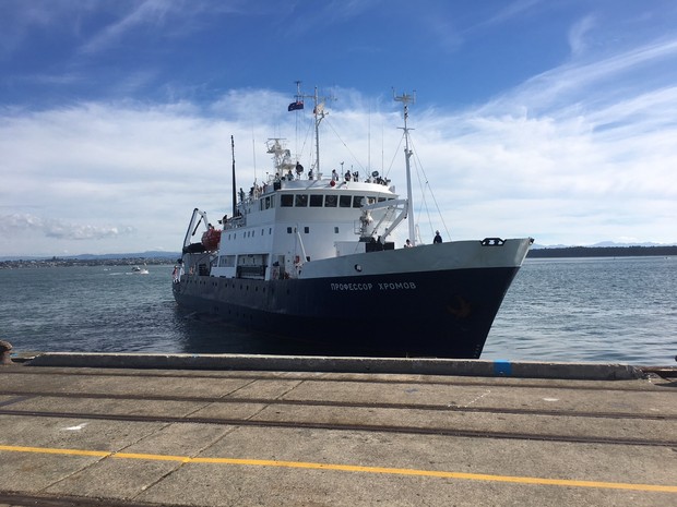 Spirit of Enderby departing Tauranga