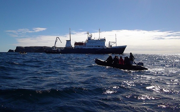 Zodiac Cruising The Sisters, Spirit of Enderby, I.Wilson